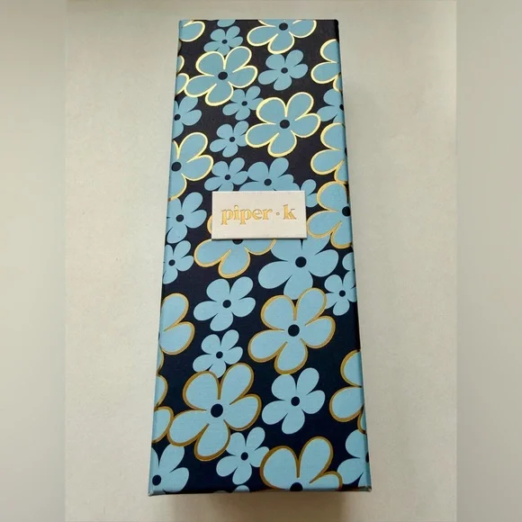 Piper K Paris Themed Bag Charm / Keychain in Gold & Pink - Picture 7 of 14